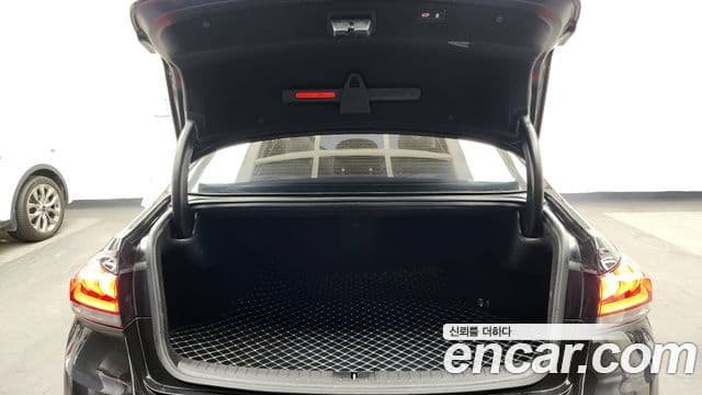 Genesis G80 Premium Luxury, 2018 20