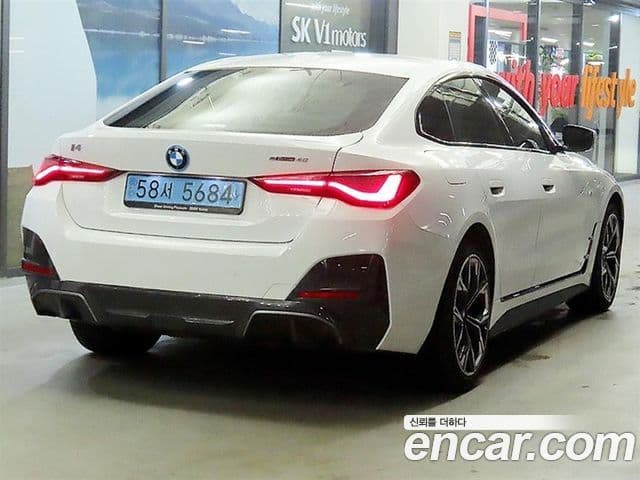 BMW i4 eDrive40 M Sport, 2022 4