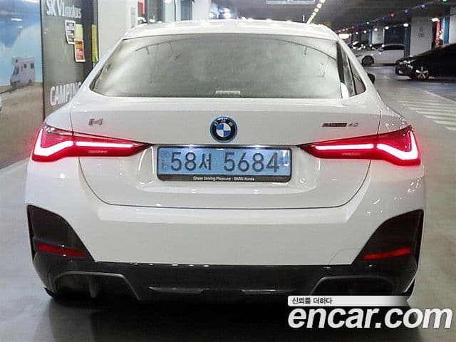 BMW i4 eDrive40 M Sport, 2022 все фото