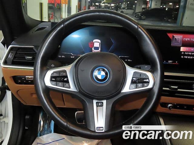 BMW i4 eDrive40 M Sport, 2022 10