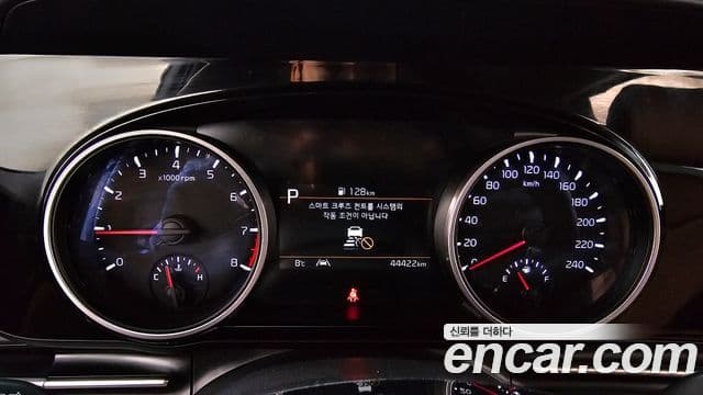 Kia Carnival 4세대 Noblesse, 2021 8