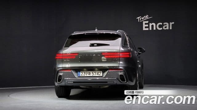 Genesis GV70, 2021 4