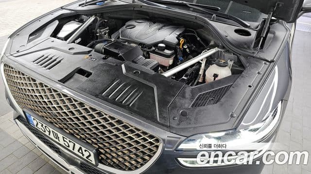 Genesis GV70, 2021 6