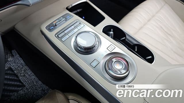 Genesis GV70, 2021 9