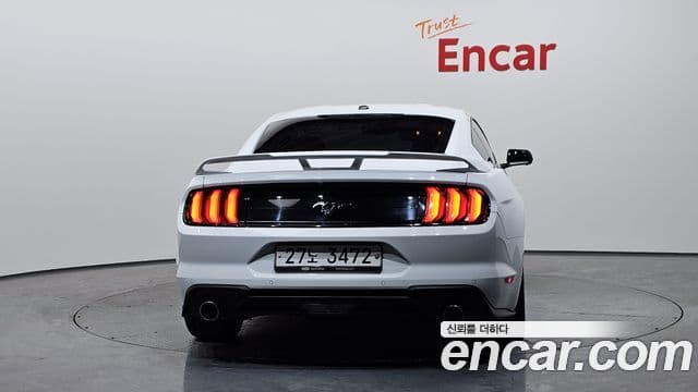 Ford Mustang купе, 2018 4