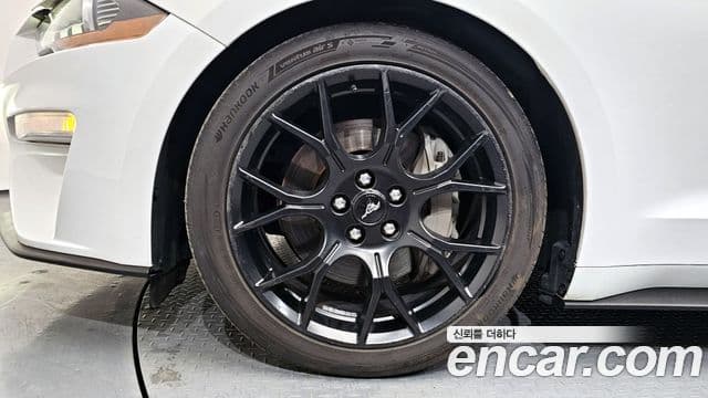 Ford Mustang купе, 2018 все фото