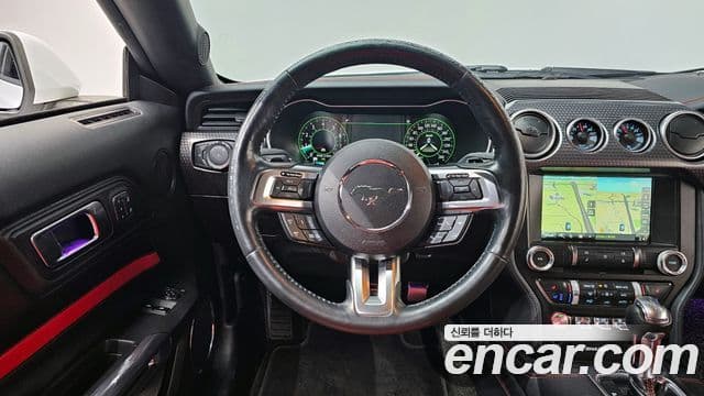 Ford Mustang купе, 2018 13