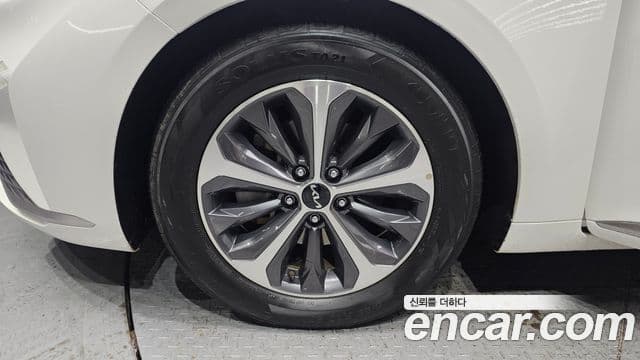 Kia K8 гибрид Noblesse, 2022 все фото