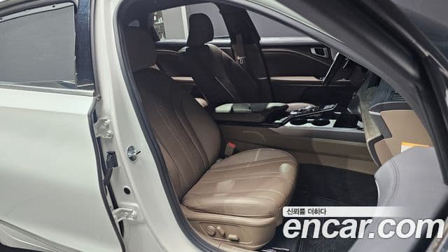 Kia K8 гибрид Noblesse, 2022 11