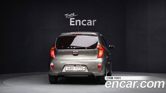 Kia All New Morning Deluxe, 2012 4