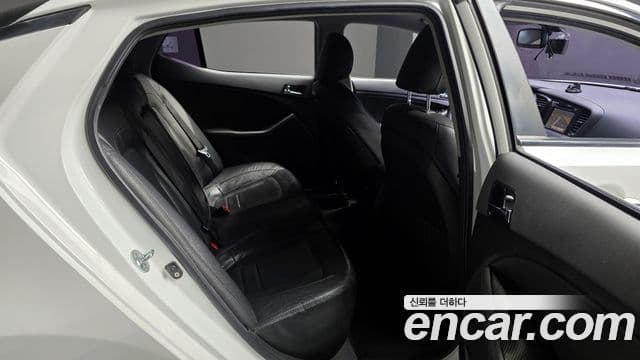 Kia K5 гибрид Luxury, 2013 12