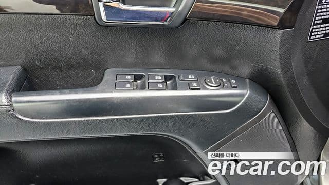 Kia Mohave 2WD QV300, 2012 18