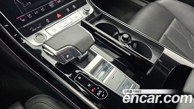 Audi A8 (D5) 55 TFSI Quattro LWB, 2021 9