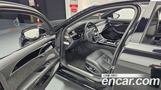 Audi A8 (D5) 55 TFSI Quattro LWB, 2021 11