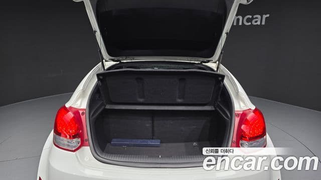 Hyundai Veloster DCT팩, 2012 20