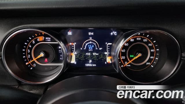 Jeep Wrangler (JL) 2.0 Overland 4도어, 2019 8