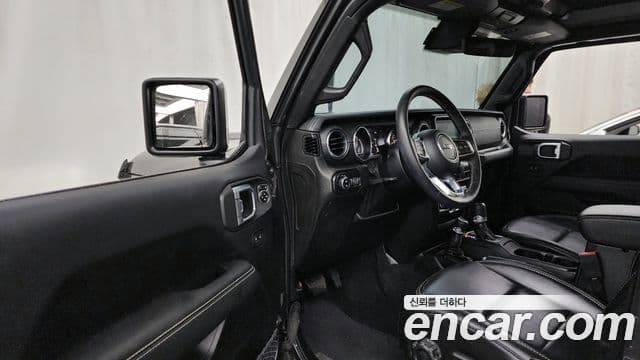 Jeep Wrangler (JL) 2.0 Overland 4도어, 2019 10