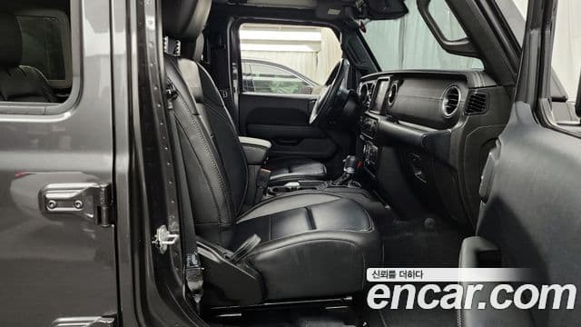 Jeep Wrangler (JL) 2.0 Overland 4도어, 2019 11