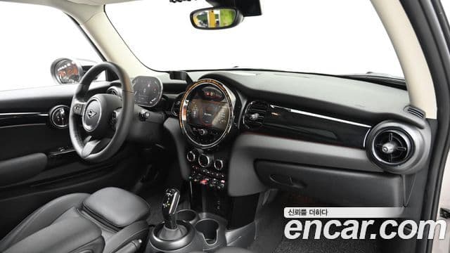 Mini Cooper 3세대, 2024 7