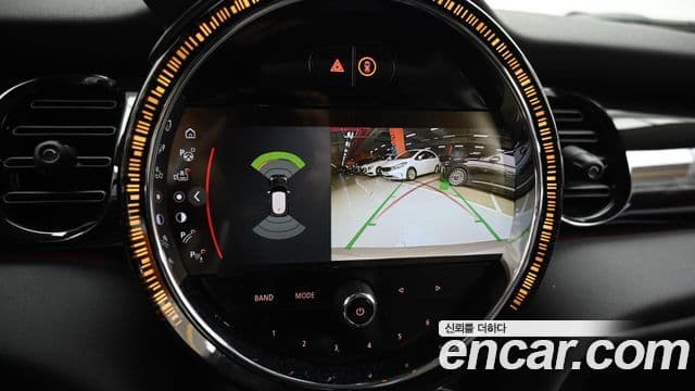 Mini Cooper 3세대, 2024 15