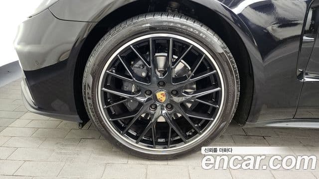 Porsche Panamera (971) Executive, 2023 все фото