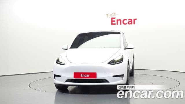 Tesla модель Y, 2024 3