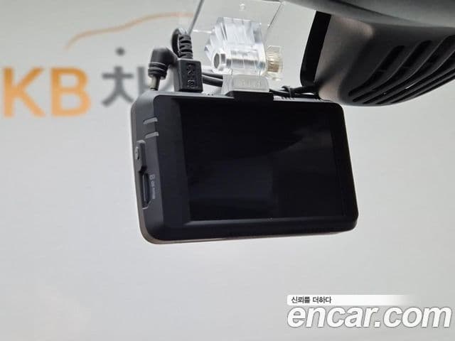 Volvo V40 2세대, 2016 17