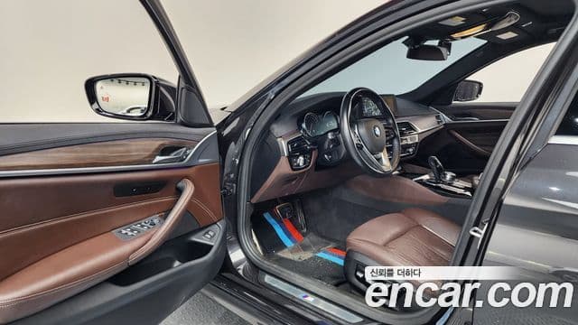 BMW 5시리즈 (G30) 530i xDrive M Sport Plus, 2018 10