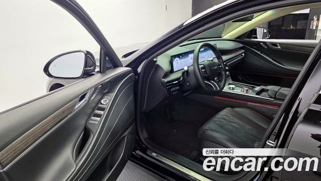Genesis G80 (RG3) бензин 2.5 турбо AWD, 2025 10