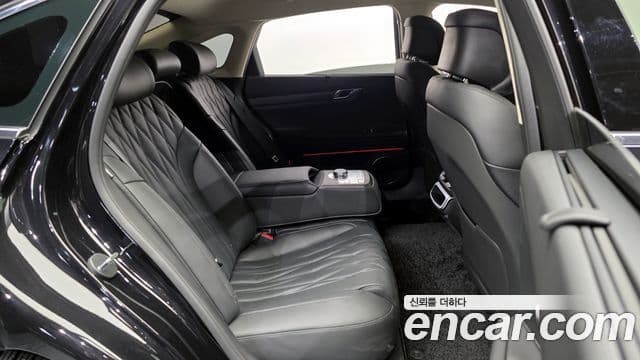 Genesis G80 (RG3) бензин 2.5 турбо AWD, 2025 12