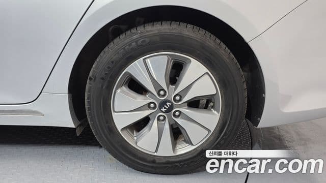 Kia K5 гибрид 2세대 Noblesse, 2018 все фото