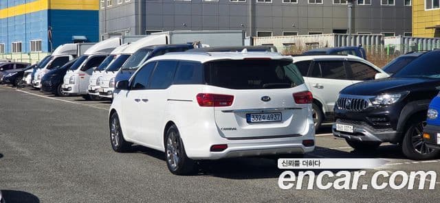 Kia The / новый New Carnival Prestige, 2020 все фото