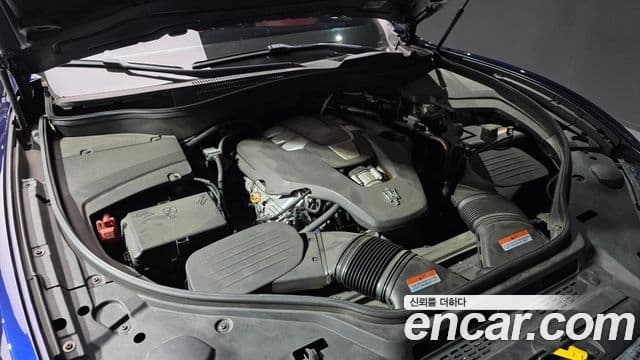 Maserati Levante 3.0 AWD GranSport, 2019 6