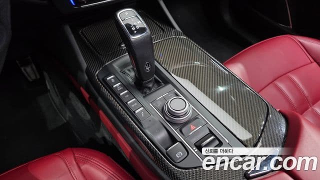 Maserati Levante 3.0 AWD GranSport, 2019 9