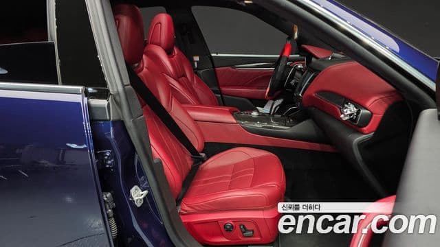 Maserati Levante 3.0 AWD GranSport, 2019 10