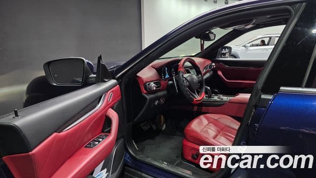 Maserati Levante 3.0 AWD GranSport, 2019 11