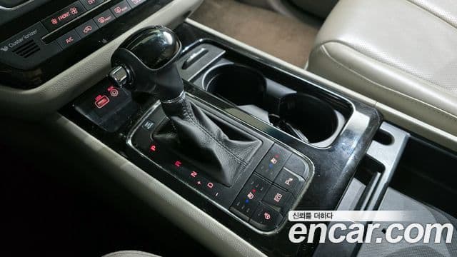 Kia All New Carnival Noblesse, 2016 9