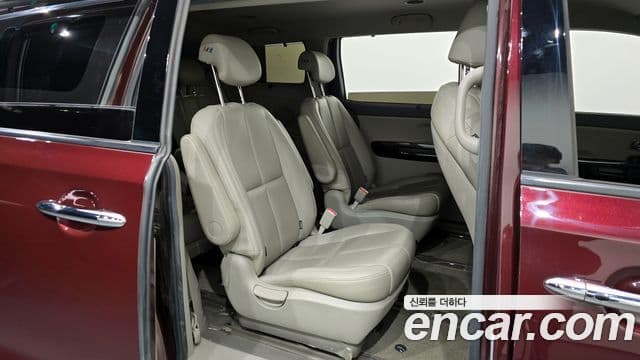 Kia All New Carnival Noblesse, 2016 12