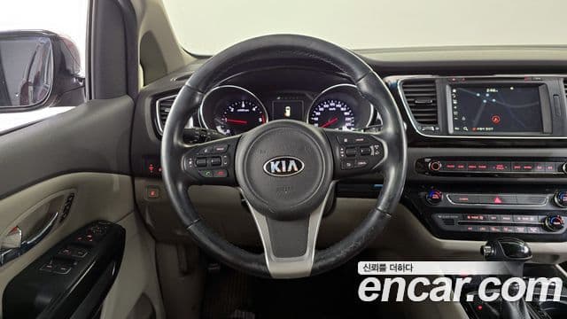 Kia All New Carnival Noblesse, 2016 13