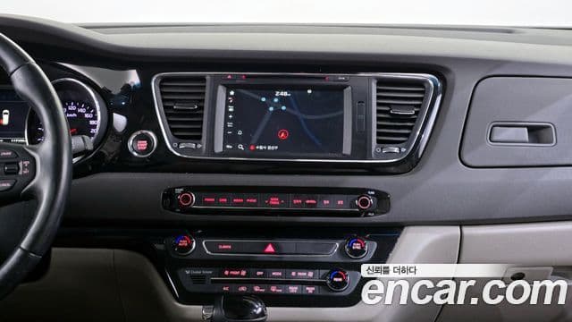 Kia All New Carnival Noblesse, 2016 14