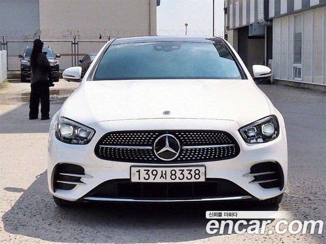 Mercedes-Benz E-класс W213 E350 4MATIC AMG Line Edition, 2021 1