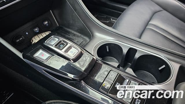 Hyundai Sonata гибрид (DN8) Family, 2021 9