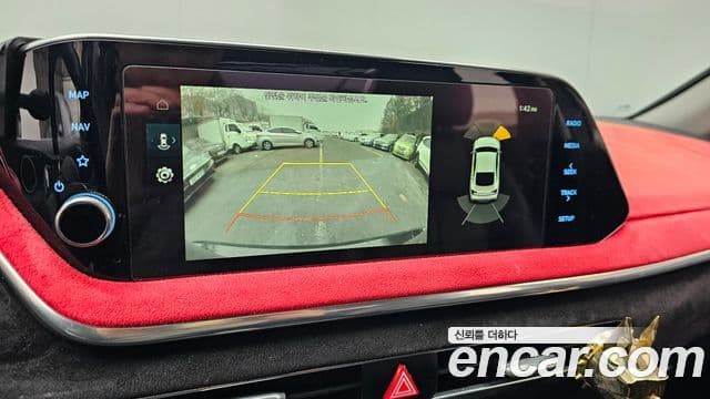 Hyundai Sonata гибрид (DN8) Family, 2021 14