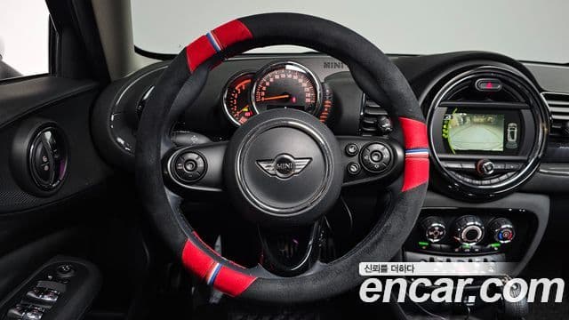 Mini Cooper D 클럽맨 2세대, 2018 13