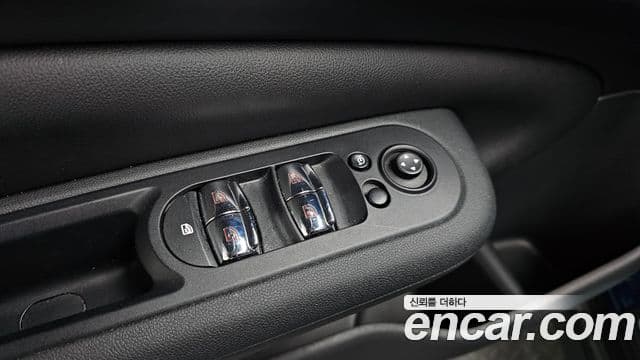 Mini Cooper D 클럽맨 2세대, 2018 17