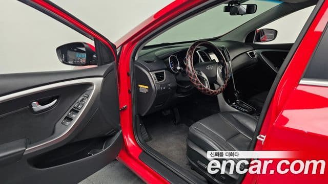 Hyundai i30(новый кузов / новое поколение) 1.6 GDI PYL, 2014 10