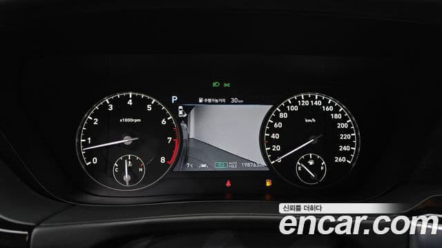 Genesis G90 Luxury, 2019 8