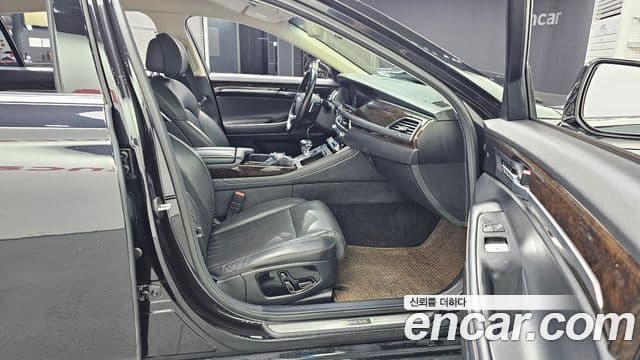 Genesis G90 Luxury, 2019 11