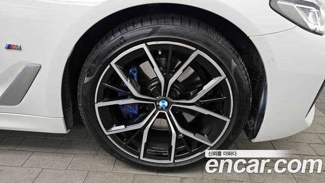 BMW 5시리즈 (G30) 530i M Sport, 2022 все фото