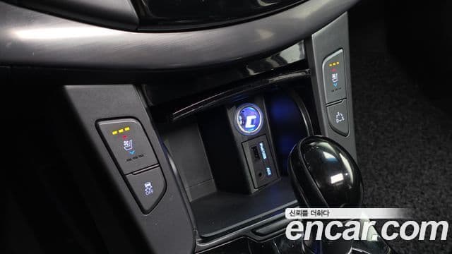 Hyundai i40 살룬 PYL, 2014 19